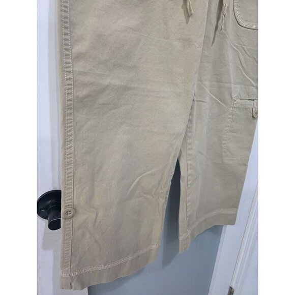 Eddie Bauer Size 12 Tan Khaki Capri Cargo Pants Wide Leg Utility Hiking - Picture 12 of 16
